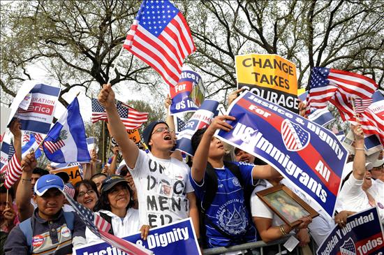 El clamor latino retumbó en Washington a favor de la reforma migratoria El clamor latino retumbó en Washington a favor de la reforma migratoria