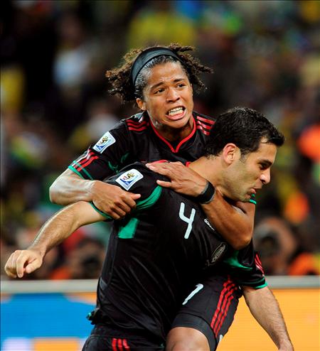 1-1. México gusta y sufre para evitar el tropiezo ante Sudáfrica 1-1. México gusta y sufre para evitar el tropiezo ante Sudáfrica