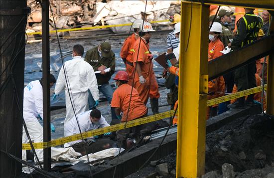 Ascienden a 54 los cuerpos recuperados de la mina de carbón colombiana Ascienden a 54 los cuerpos recuperados de la mina de carbón colombiana