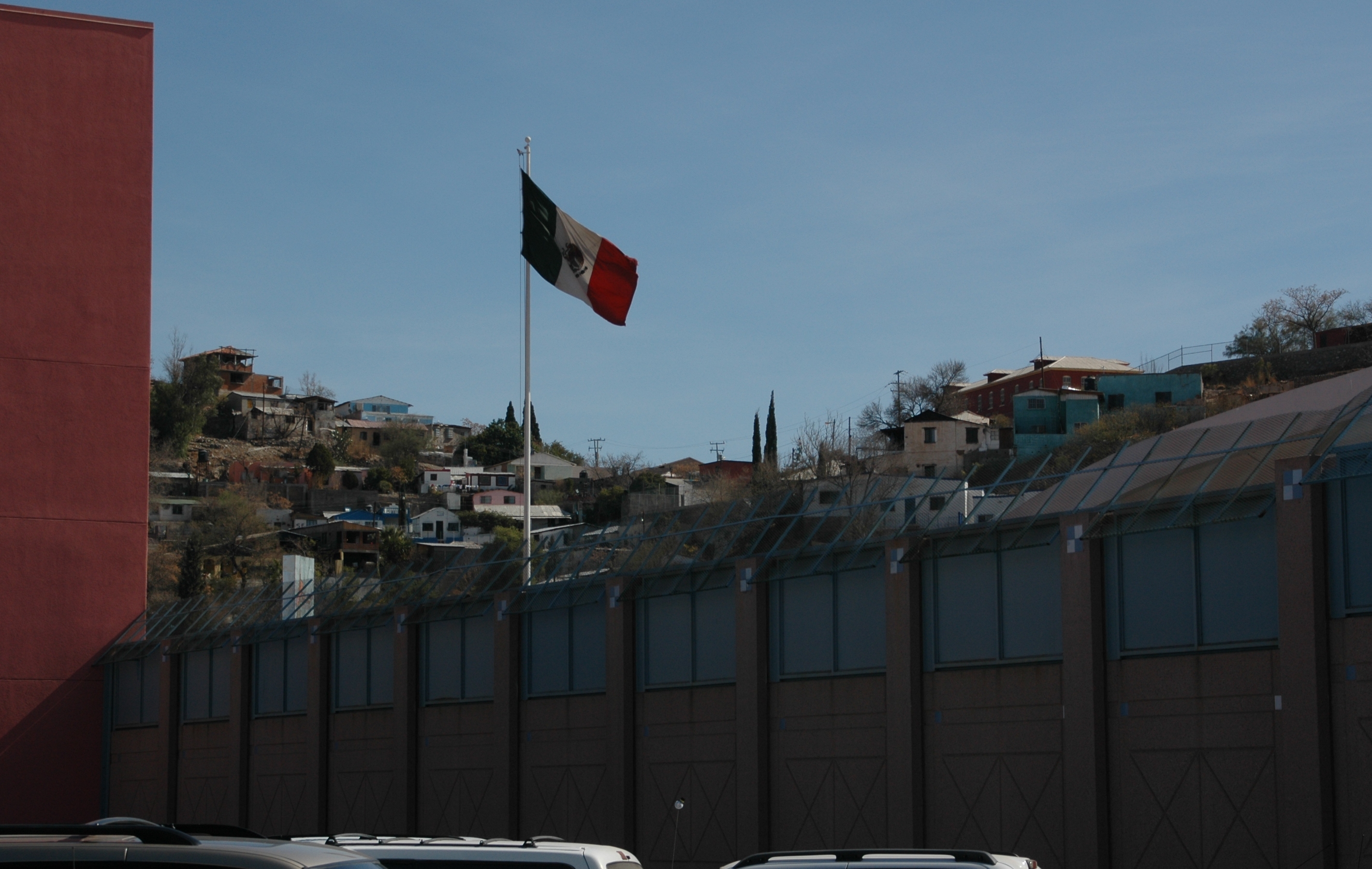 Llegan primeros soldados de la Guardia Nacional a la frontera de Arizona Llegan primeros soldados de la Guardia Nacional a la frontera de Arizona