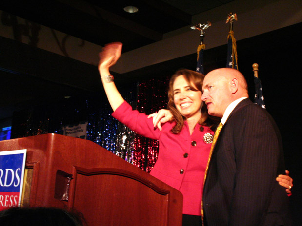Gabrielle Giffords, piel de héroe Gabrielle Giffords, piel de héroe