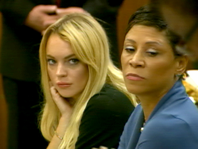 Lindsay Lohan enfrenta cargos por robo de collar Lindsay Lohan enfrenta cargos por robo de collar