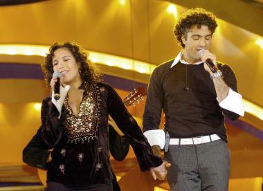 Angélica Vale y Jaime Camil conducirán gala de Premio Lo Nuestro Angélica Vale y Jaime Camil conducirán gala de Premio Lo Nuestro