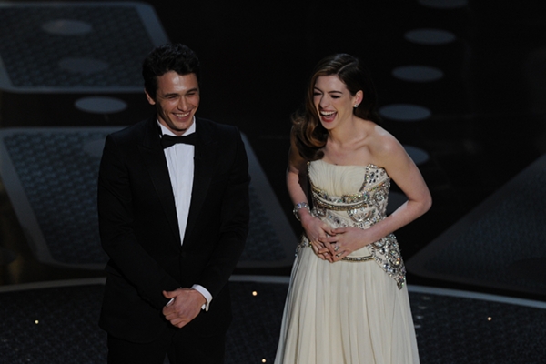 Franco y Hathaway, frescura y espontaneidad como presentadores de los Óscar