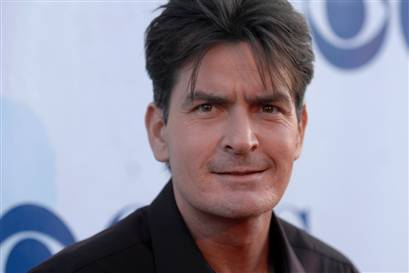 Charlie Sheen, entre el caos y el éxito