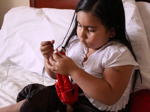 Niña de 4 años se reúne con sus padres tras ser deportada Niña de 4 años se reúne con sus padres tras ser deportada