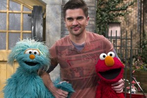 Juanes en Sesame St.