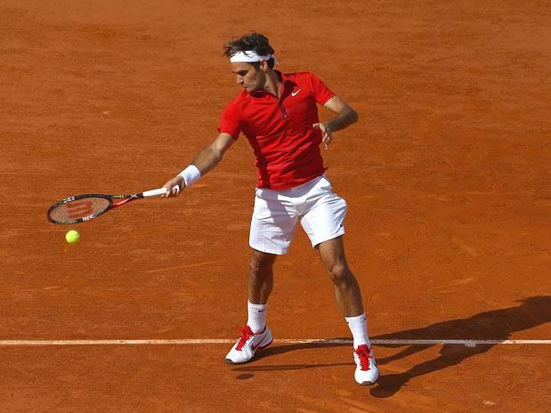 Federer avanza a las semifinales Federer avanza a las semifinales