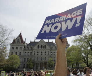 Gobernador de NY firma legalización de matrimonio gay Gobernador de NY firma legalización de matrimonio gay