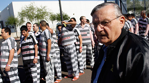 Ordenan pago a abogados en juicio contra alguacil Arpaio Ordenan pago a abogados en juicio contra alguacil Arpaio