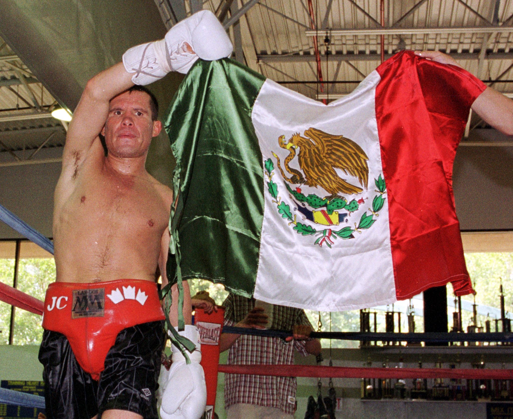 El mexicano Julio César Chávez entra al Salón de la Fama junto con Mike Tyson