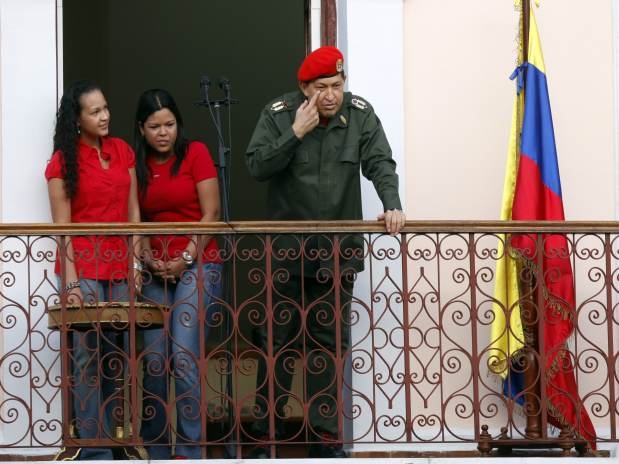 Chávez vislumbra dura batalla contra cáncer Chávez vislumbra dura batalla contra cáncer