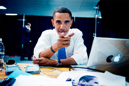 El presidente Obama en una “mesa redonda” cibernética con hispanos El presidente Obama en una “mesa redonda” cibernética con hispanos
