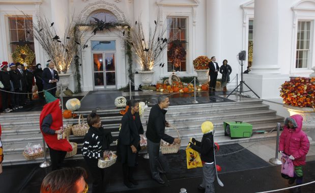 La Casa Blanca se decora con telarañas y calabazas para celebrar Halloween La Casa Blanca se decora con telarañas y calabazas para celebrar Halloween