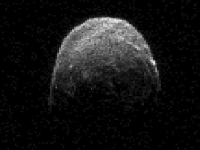 NASA publica fotos del asteroide 2005 YU55 en su trayectoria hacia la Tierra