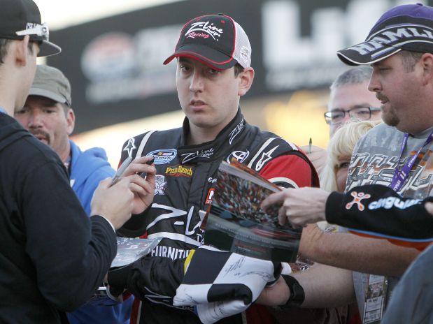 NASCAR suspende a Kyle Busch por resto del fin de semana en Texas NASCAR suspende a Kyle Busch por resto del fin de semana en Texas