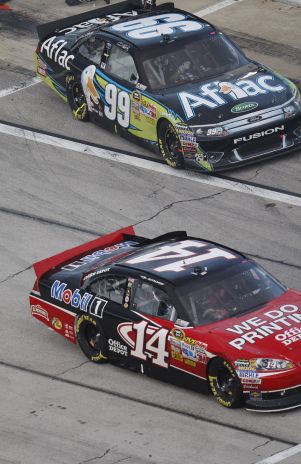 NASCAR; Stewart gana en Texas y está a 3 puntos de Edwards NASCAR; Stewart gana en Texas y está a 3 puntos de Edwards
