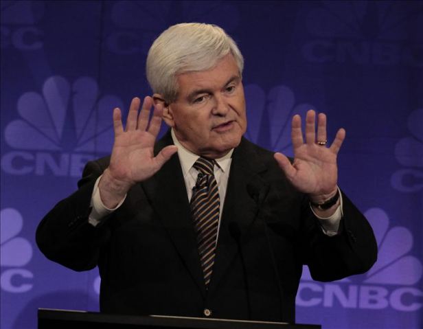 El candidato republicano Gingrich encabeza las encuestas tras la renuncia de Cain El candidato republicano Gingrich encabeza las encuestas tras la renuncia de Cain