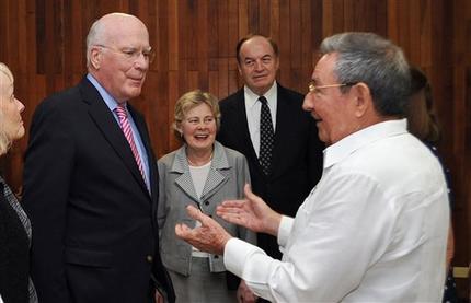 Senadores se reúnen con Raúl Castro Senadores se reúnen con Raúl Castro