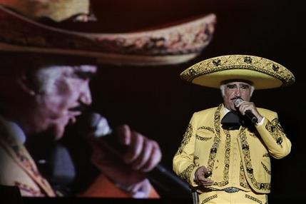 Vicente Fernández anuncia su retiro Vicente Fernández anuncia su retiro