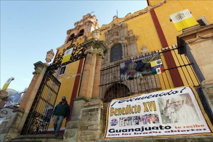 El papa viaja mañana a México y Cuba para impulsar una nueva evangelización El papa viaja mañana a México y Cuba para impulsar una nueva evangelización