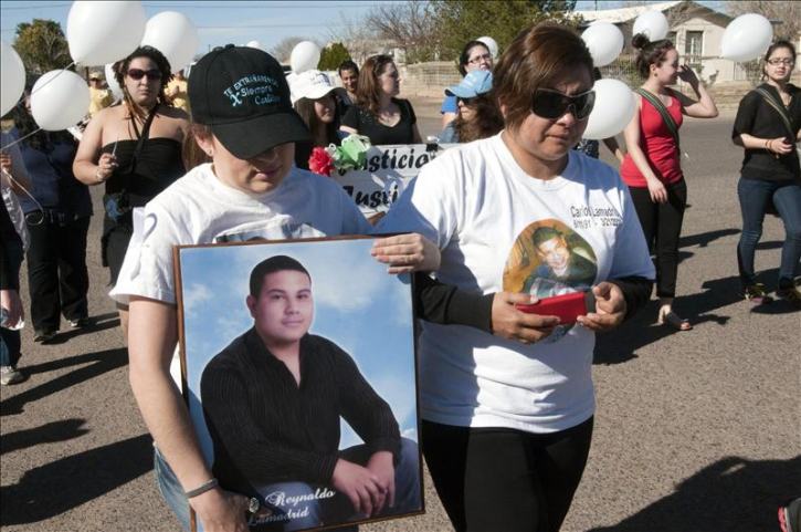 Mother of Latino killed by Border Patrol waits for justice Mother of Latino killed by Border Patrol waits for justice