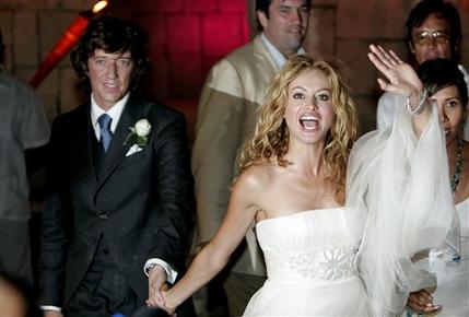 Marido de Paulina Rubio confirma su separación Marido de Paulina Rubio confirma su separación