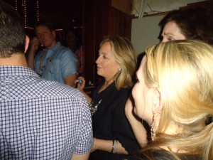Hillary rumbeando en Cartagena