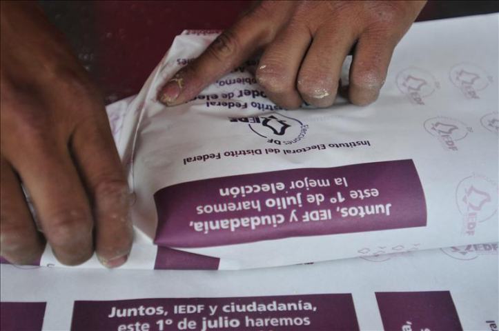 La campaña electoral en México hasta en el papel para envolver tortillas La campaña electoral en México hasta en el papel para envolver tortillas