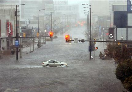 Supertormenta Sandy toca tierra Supertormenta Sandy toca tierra