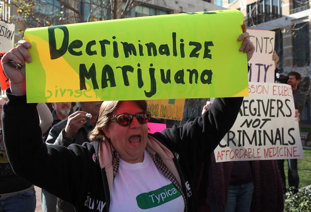 Dos estados de EU legalizan la marihuana con fines reacreativos