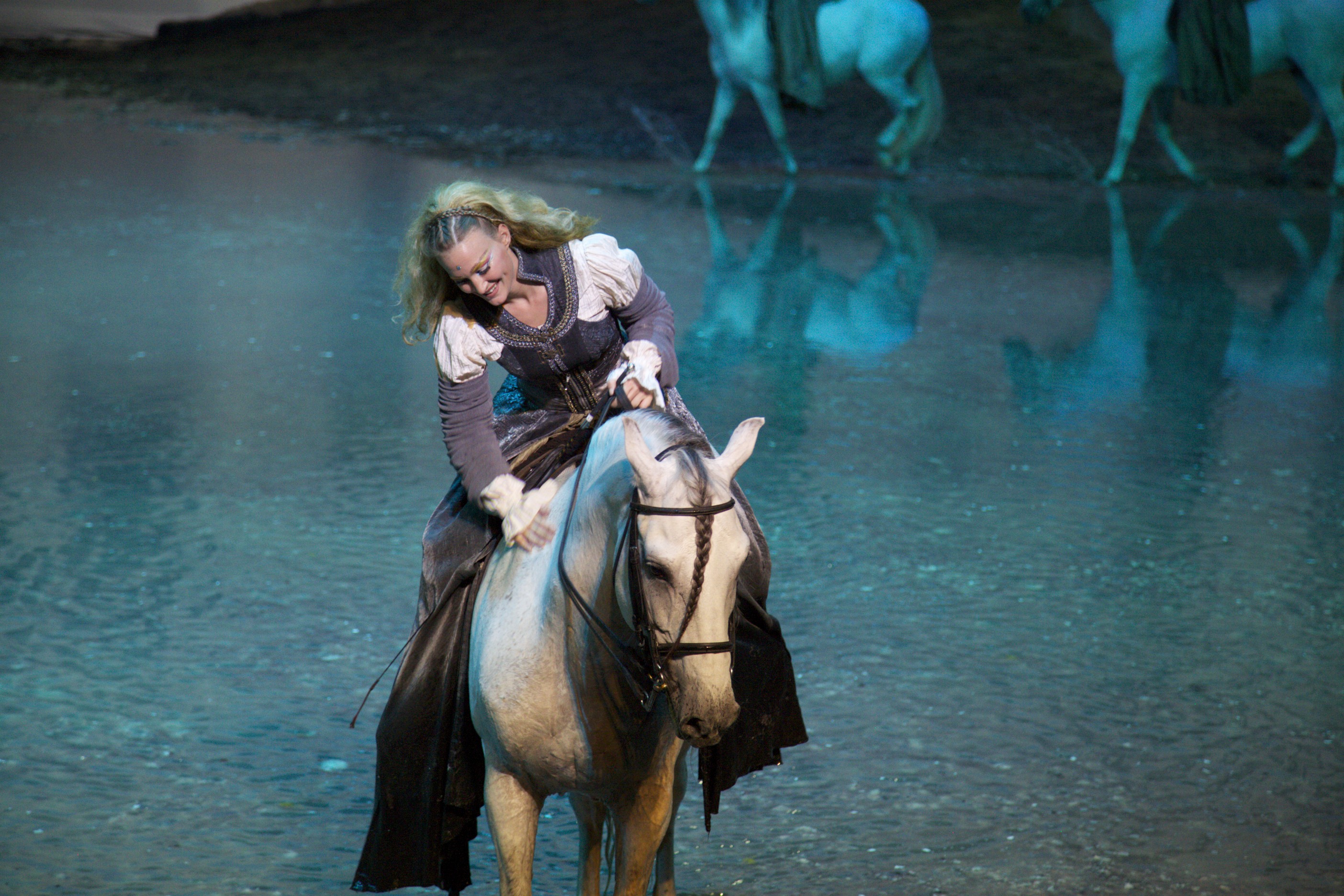 EVENTO LOCAL: Llega a Scottsdale Cavalia Odysseo, un despliegue de fantasía y belleza ecuestre combinada con destreza humana EVENTO LOCAL: Llega a Scottsdale Cavalia Odysseo, un despliegue de fantasía y belleza ecuestre combinada con destreza humana