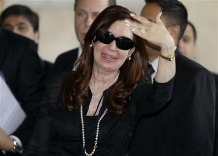 Mandatarios viajan a Cuba por salud de Chávez