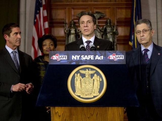 Nueva York promulga ley para control de armas