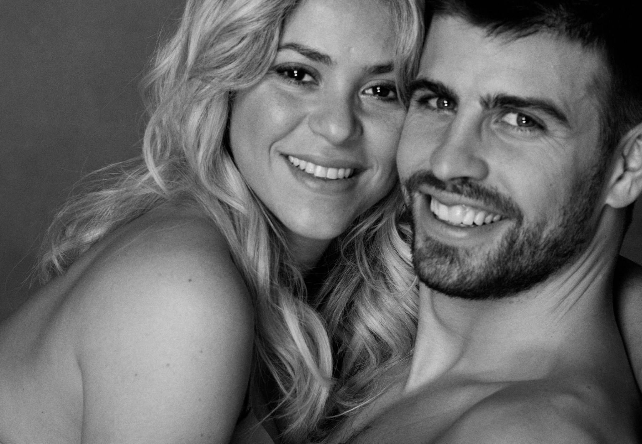 Shakira y Gerard Piqué ya son padres Shakira y Gerard Piqué ya son padres