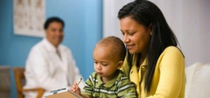 Los niños hispanos tienen un riesgo levemente menor de padecer cáncer que los niños blancos no hispanos, según los datos recopilados por el Programa de Vigilancia, Epidemiología y Resultados Finales del Instituto Nacional del Cáncer (NCI). Sin embargo, los niños hispanos con cáncer tienen ligeramente menos probabilidad de sobrevivir 5 años después de su diagnóstico que los niños blancos no hispanos.