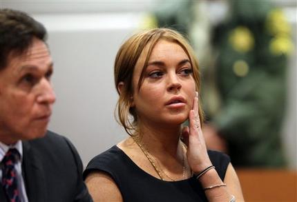 Lohan pide más de 1 millón en demanda Lohan pide más de 1 millón en demanda