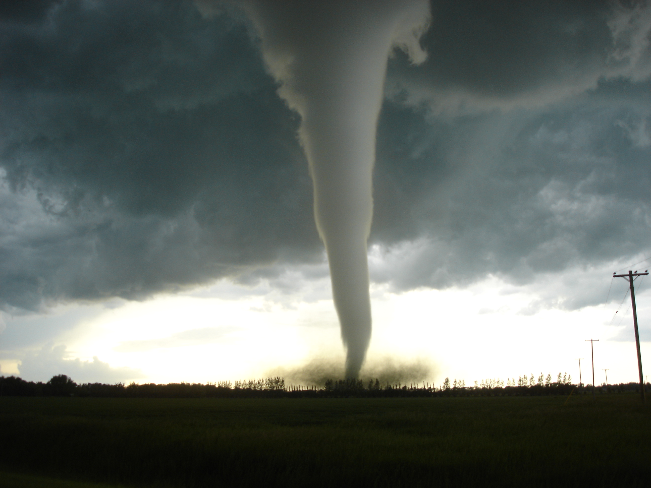 Investigan influencia de calentamiento en tornados Investigan influencia de calentamiento en tornados