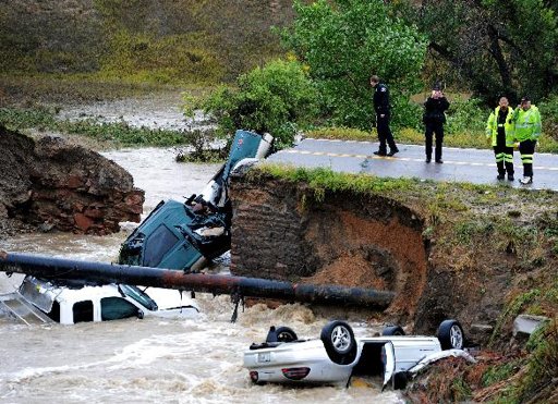 Colorado: inundación aísla pueblos; hay 3 muertos Colorado: inundación aísla pueblos; hay 3 muertos