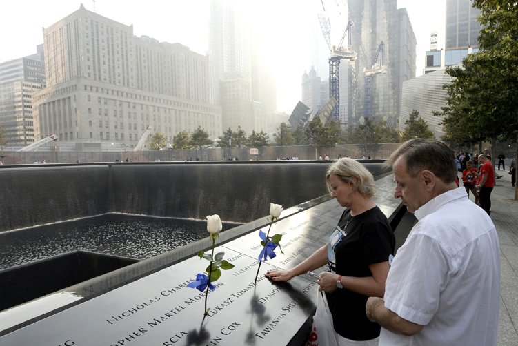 NY rinde homenaje a víctimas del 11 de sep NY rinde homenaje a víctimas del 11 de sep