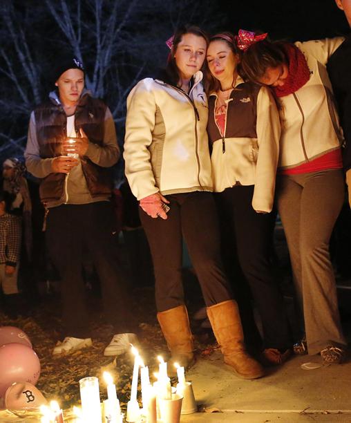 Conmoción por asesinato de joven maestra Conmoción por asesinato de joven maestra