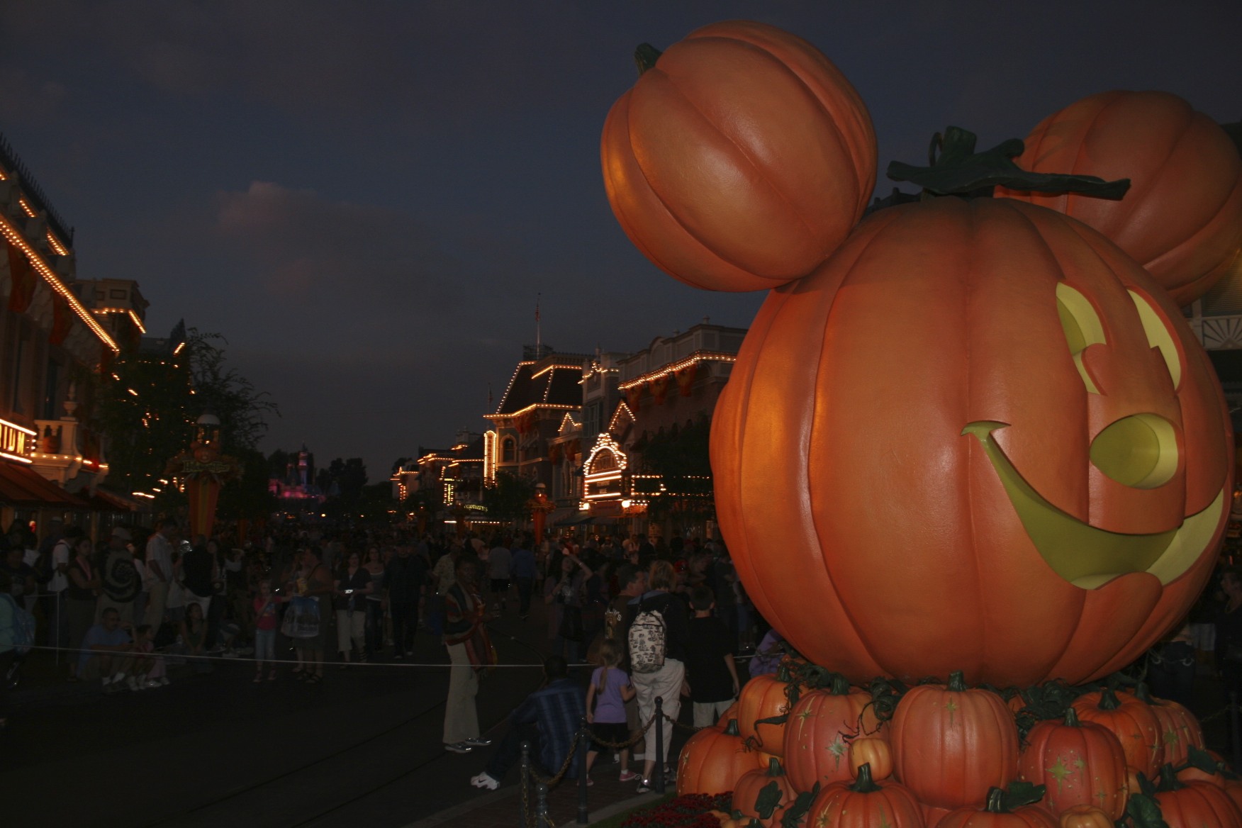 Halloween Time en el Disneyland Resort Halloween Time en el Disneyland Resort