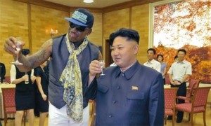 Rodman arribó a Pyongyang el lunes con siete ex jugadores de la NBA y cuatro basquetbolistas callejeros para el partido por el cumpleaños de Kim, que se piensa es su 31ro.