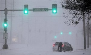 Snow hammers St. Louis