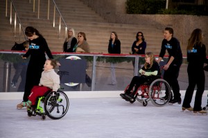 Para celebrar la llegada a Phoenix de la más reciente producción de Disney On Ice, niños y niñas del Valle del Sol de las organizaciones sin fines de lucro Hope Kids y Down Syndrome Network participarón en una mañana llena de diversión. Foto/Jorge Quintero/Panorama Online