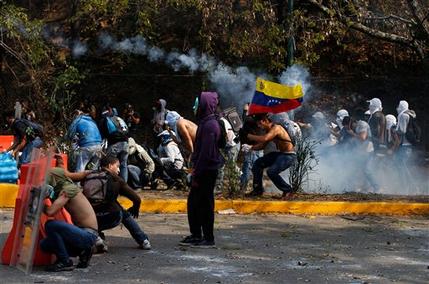 Venezuela: Mueren militar y 2 civiles en protestas Venezuela: Mueren militar y 2 civiles en protestas