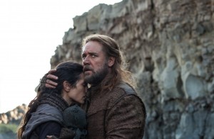"Noé" es una culminación de los cambios que generó "La pasión de Cristo" de Mel Gibson, un filme de producción independiente que despertó a Hollywood con su inesperada recaudación de 612 millones de dólares en 2004. Desde entonces, Hollywood ha desarrollado cuidadosamente vínculos con comunidades religiosas.