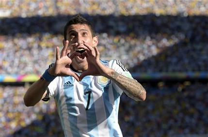 Argentina vence a Suiza por 1-0 con un gol de Di María durante tiempo extra Argentina vence a Suiza por 1-0 con un gol de Di María durante tiempo extra