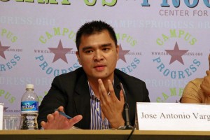Vargas fue detenido cuando intentaba abordar un avión en el aeropuerto de McAllen de Texas en dirección a Los Angeles, en California.