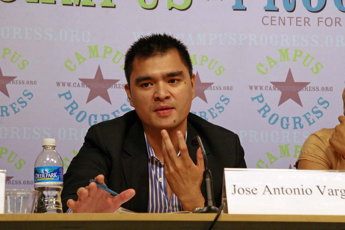 Liberan a José Antonio Vargas, periodista y activista indocumentado, que había sido detenido Liberan a José Antonio Vargas, periodista y activista indocumentado, que había sido detenido
